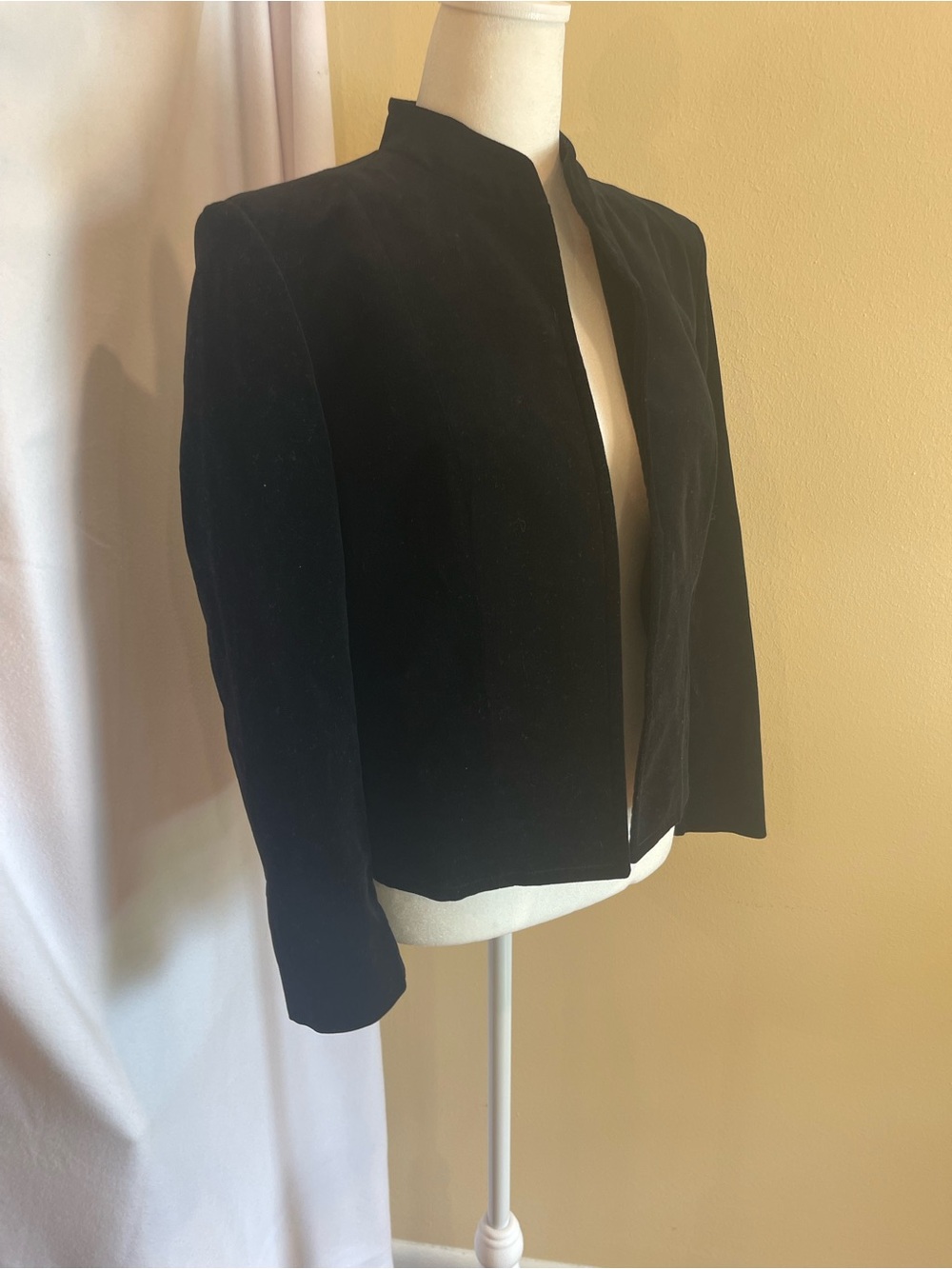 Vintage Black Velvet Evening Jacket Open Front Blazer Quiet Luxury Formal 10 P - Picture 4 of 16